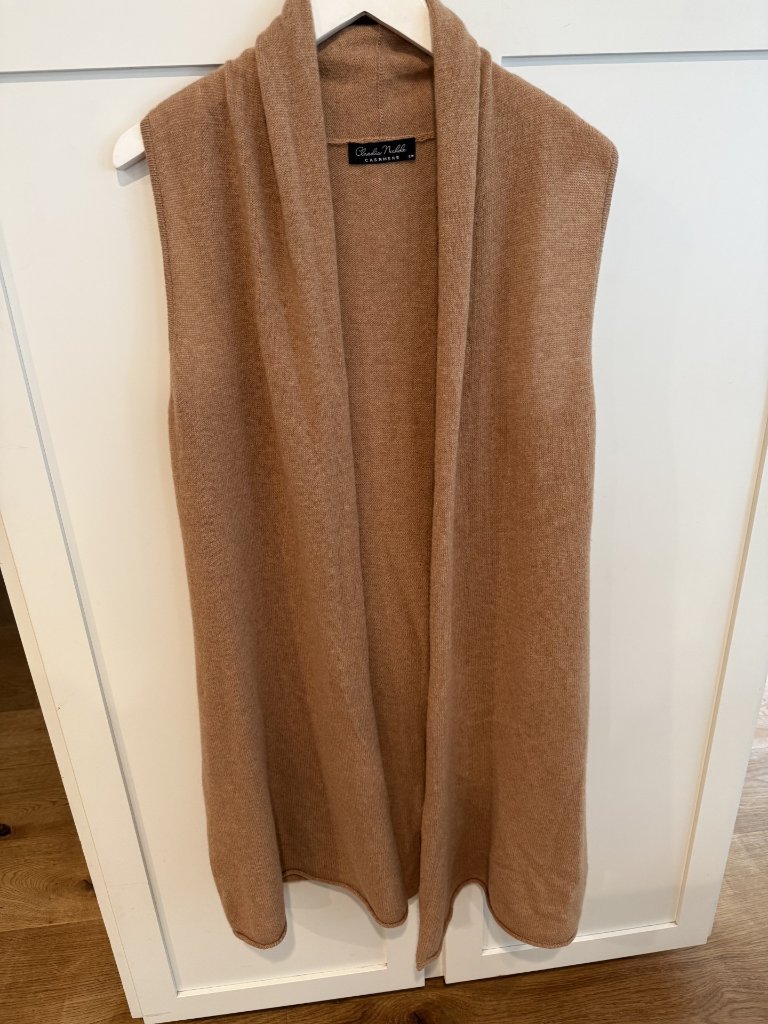 Alashan Sleeveless Cashmere Duster